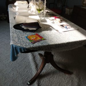 diningroom_180929_bluewhiteVase