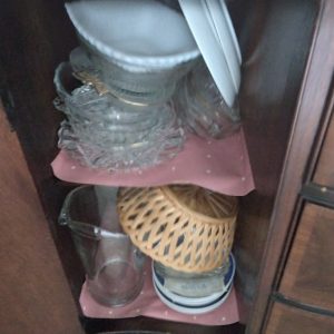 diningroom_090644_fineGlassesInDresser