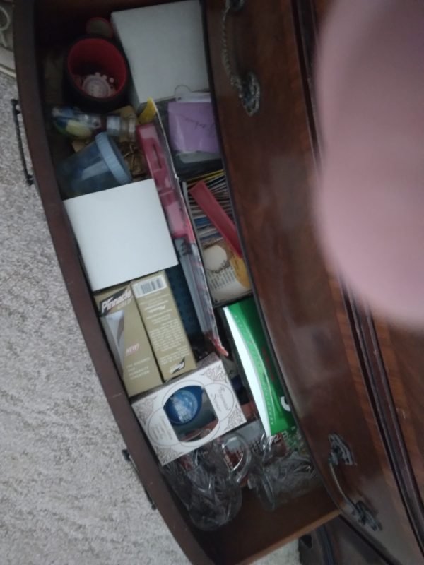 diningroom_090704_fineGlassesInDresser