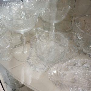diningroom_115953364_crystal