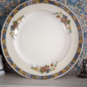 1002206_plates_084259574_yellowBlueflower