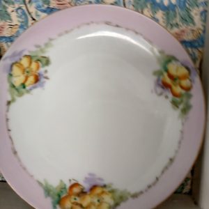 1002209_plates_084331072_threeyellowFlowers