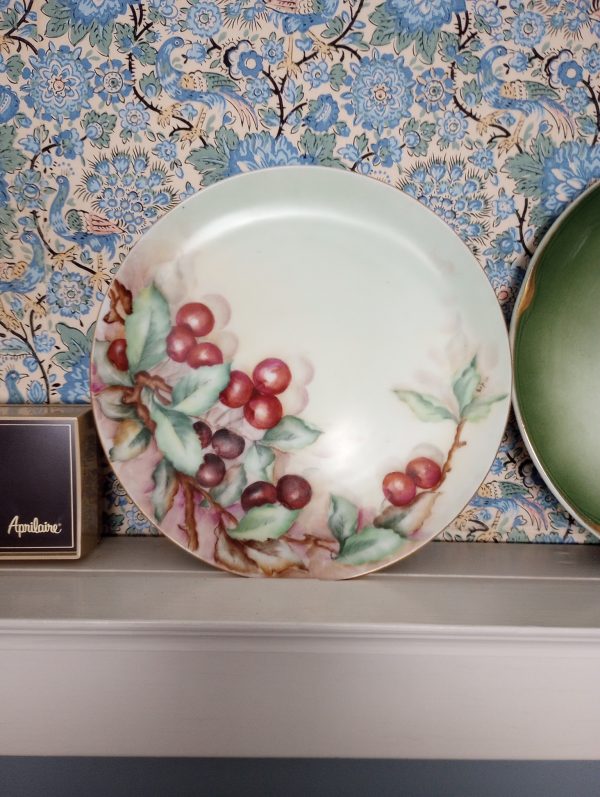 1002215_plates_084401929_cherrys