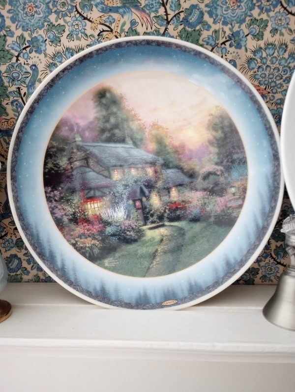 1002241_plates_084704292_cottage