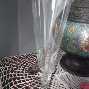 1002249_plates_084933211_glassvase