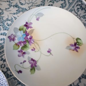 1002259_plates_085053946_purpleflowers