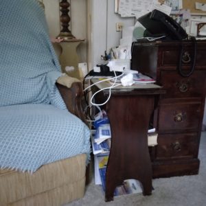 1003408_tvroom_175454_paperstand