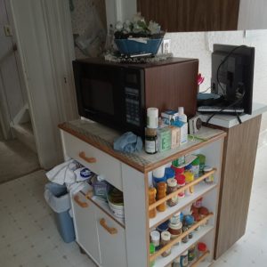 1004115_kitchen_140929_microwaveStand2