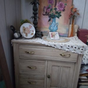 1004302_stairs_180954_smallbedstand