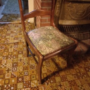 1005109_180702_chair