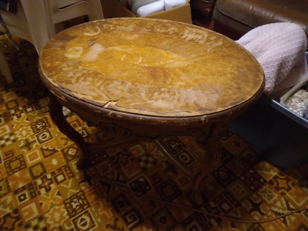 1005111_180723_ovalInlayedTable