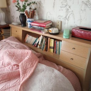 1006124_bedroom1_181245638_headboard