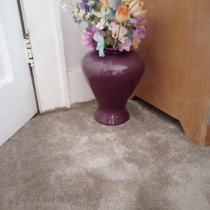 1006130_bedroom1_181400880_vase