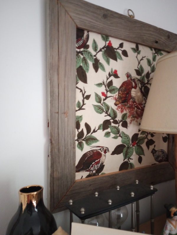 1006133_bedroom1_181421212_framedBirdCloth