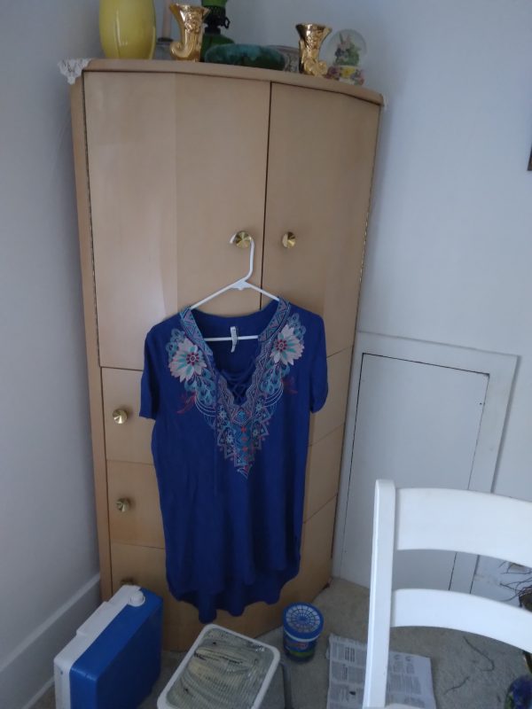 1007108_bedroom2_181338_cornerStorageCase