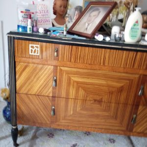 1007113_bedroom2_164833709_macassarEbonyMirrorDresser