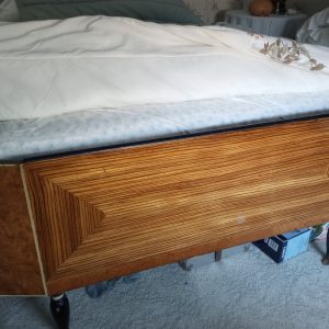 1007118_bedroom2_164943573_macassarEbonyBedFootboard