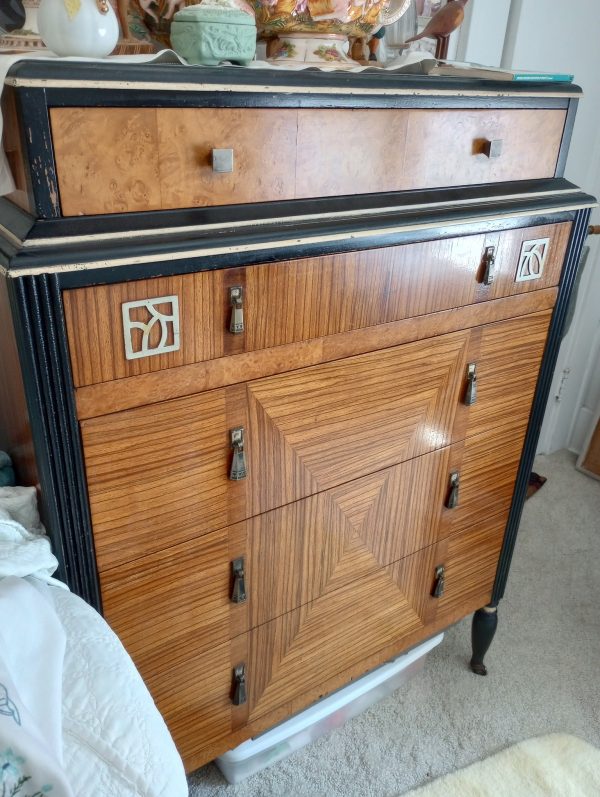 1007127_bedroom2_114851250_macassarEbonyDresser