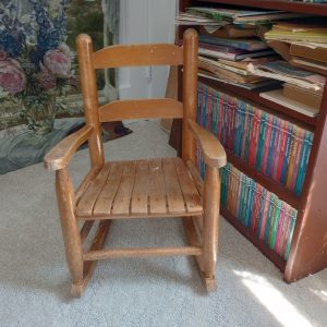 1007130_bedroom2_114953408_woodenChildsRockingChair