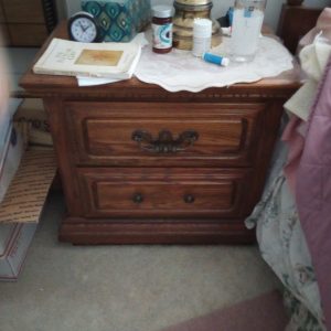 121606057_bedTable
