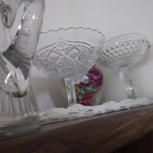 livingroom_090135_crystalPieces