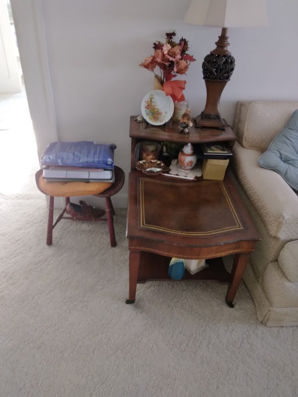 livingroom_175828_endtable